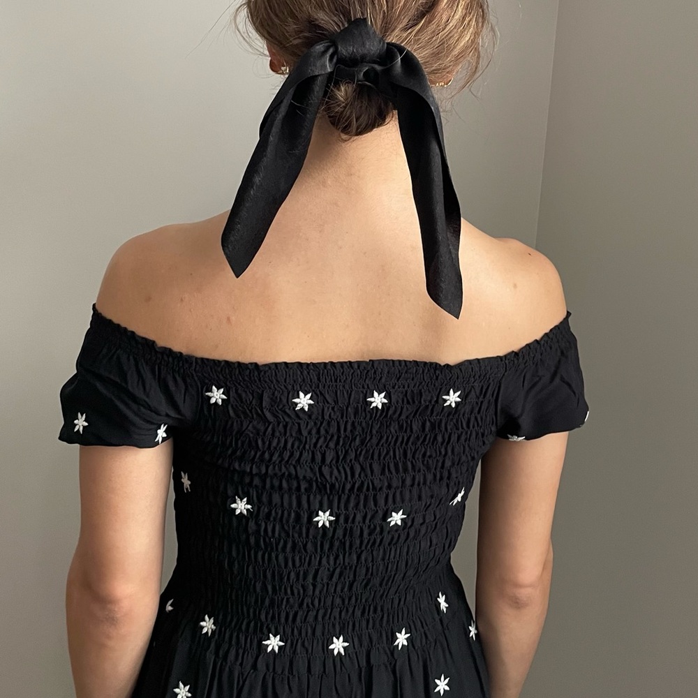 Off the shoulders black and white dress